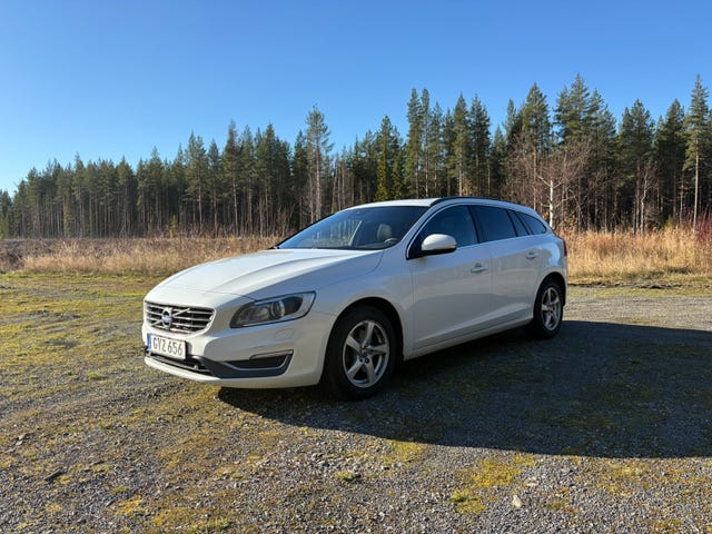 Volvo V60 2015