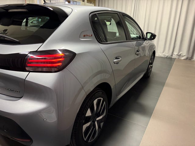 Peugeot 208 2025 – bild 4