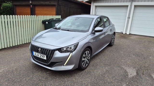 Peugeot 208 2021