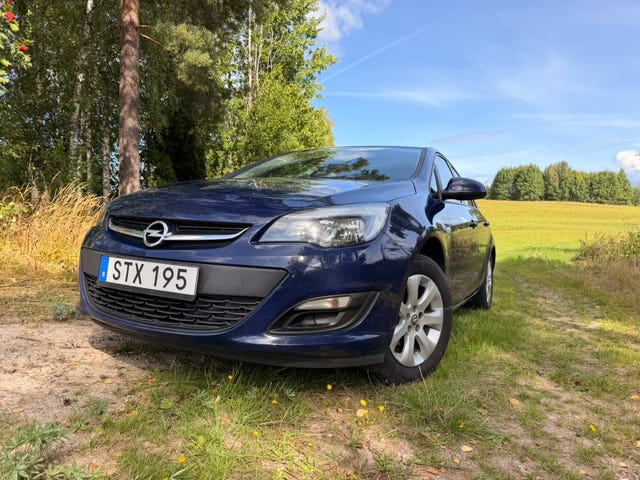 Opel Astra 2014
