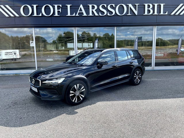 Volvo V60 Cross Country 2022