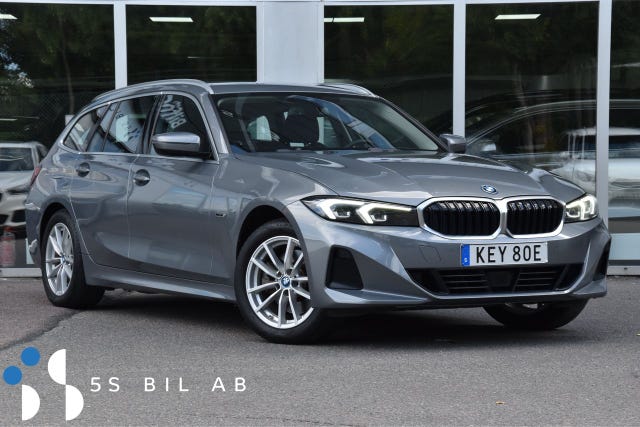 BMW 330e 2023