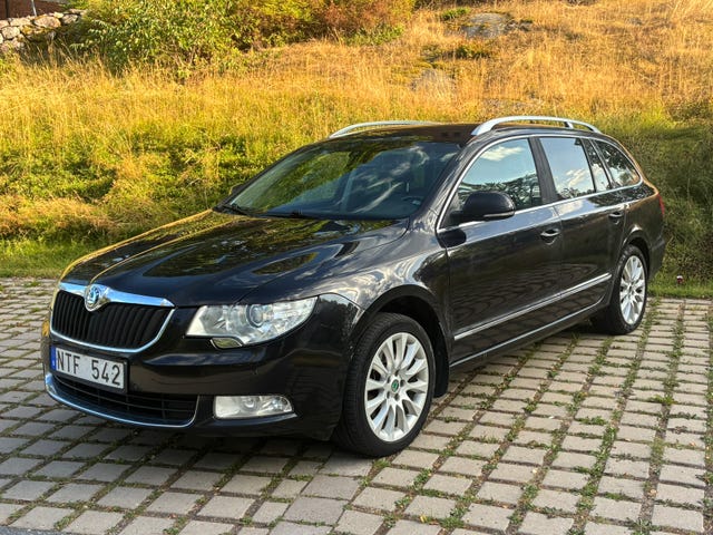 Skoda Superb 2012