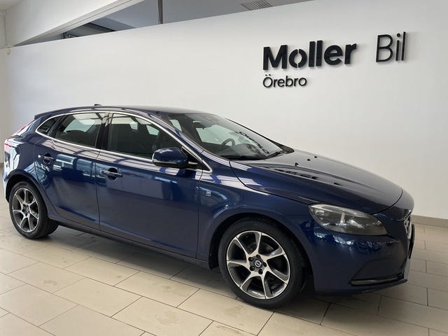 Volvo V40 2015
