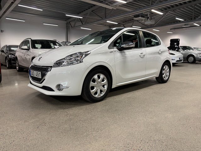 Peugeot 208 2013