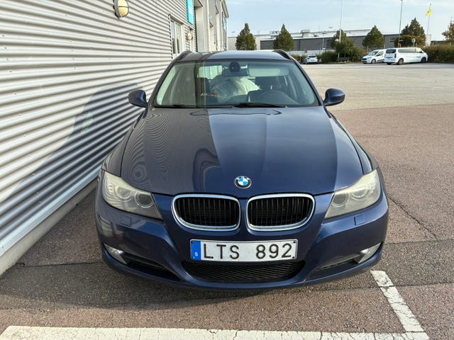 BMW 318d 2011