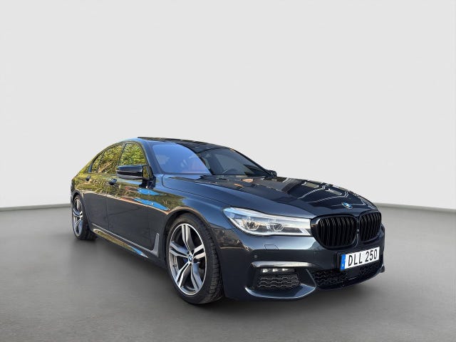 BMW 730 2016