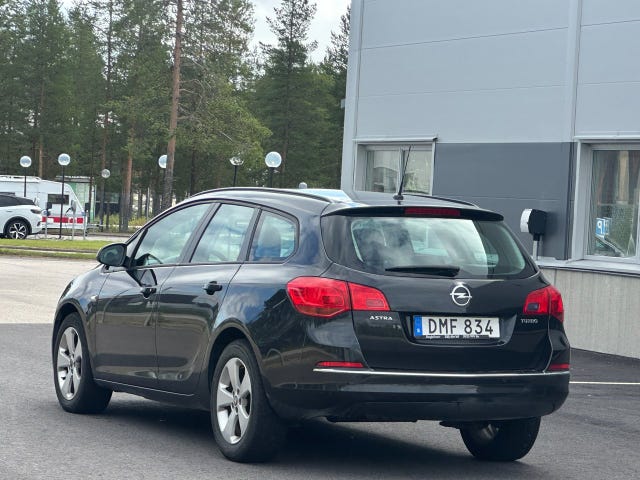 Opel Astra — bild 7 av 10