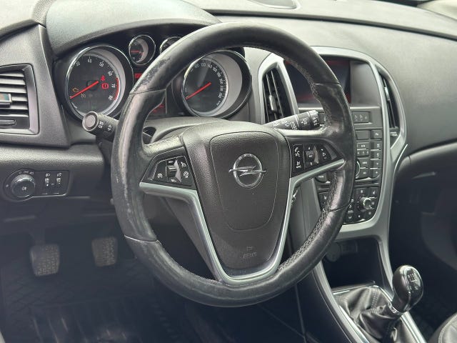 Opel Astra — bild 10 av 10