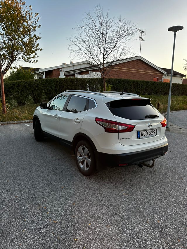 Nissan Qashqai 2017 – bild 4