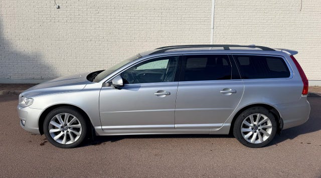 Volvo V70 2016