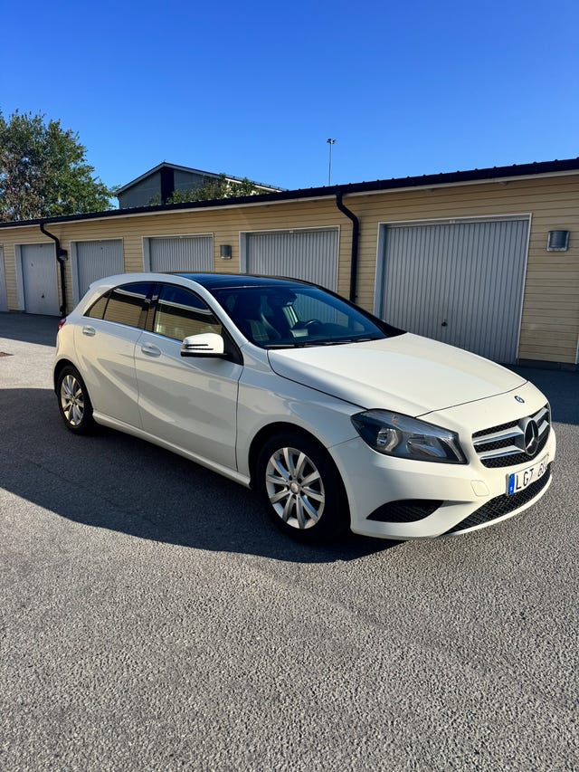 Mercedes-Benz A180 2013