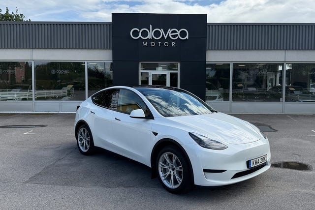 Tesla Model Y 2023