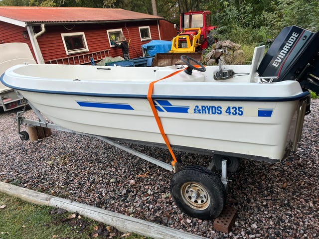 Ryds 435 styrpulpet ink 30 Hk samt trailer