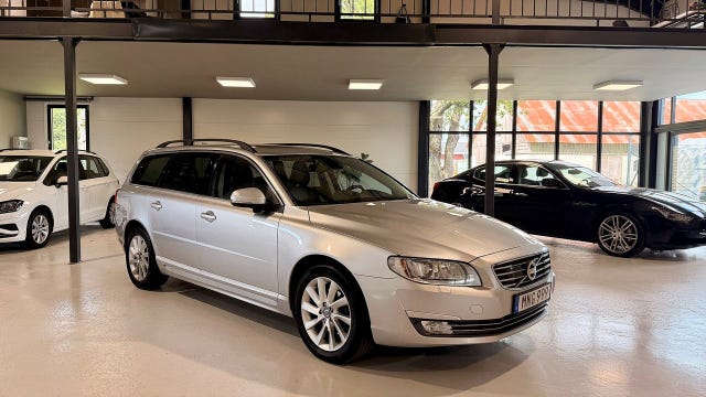 Volvo V70 2015