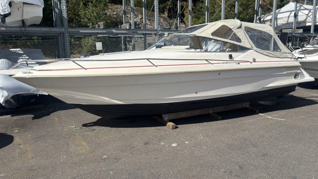 Scand 7100 med Volvo Penta V8 DP -76