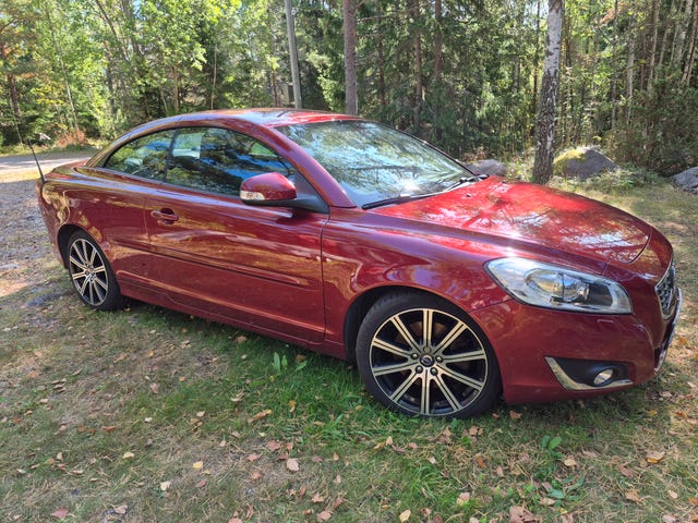 Volvo C70 2010