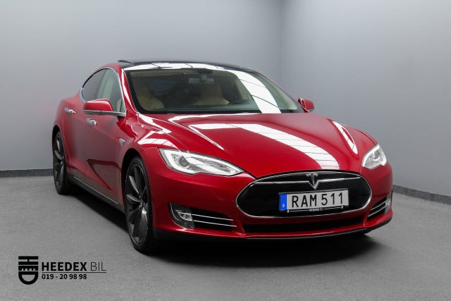 Tesla Model S 2014