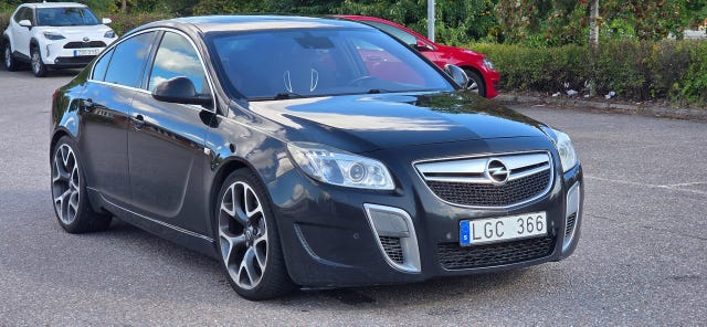 Opel Insignia 2011