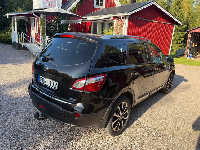 Nissan Qashqai+2 2011