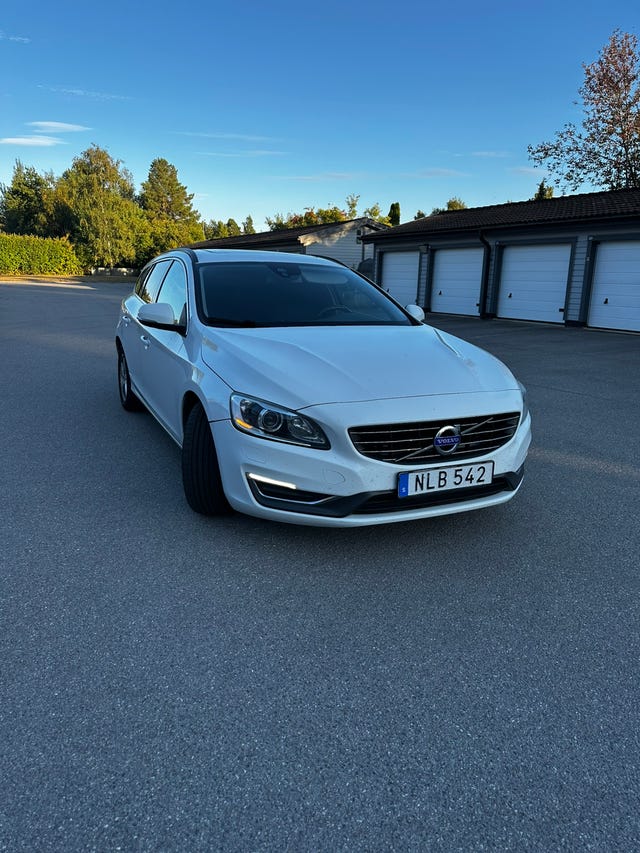 Volvo V60 2015