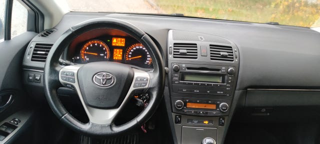 Toyota Avensis 2009