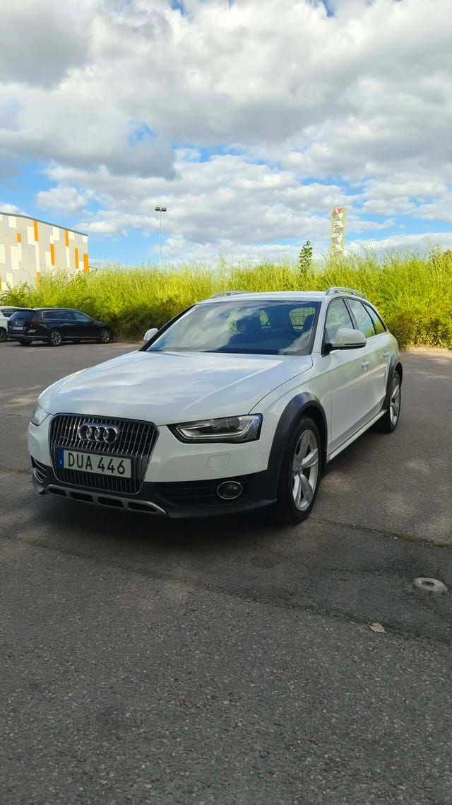 Audi A4 allroad 2015