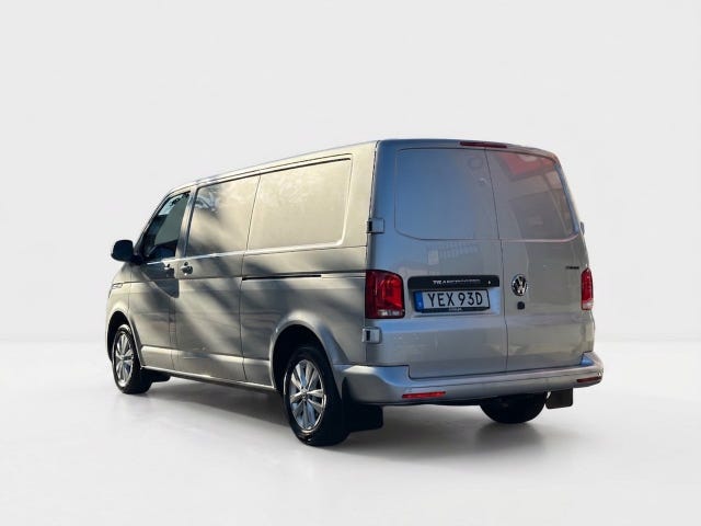 Volkswagen Transporter 2022 – bild 4
