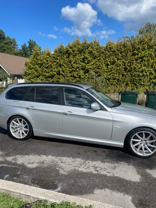 BMW 320d 2010