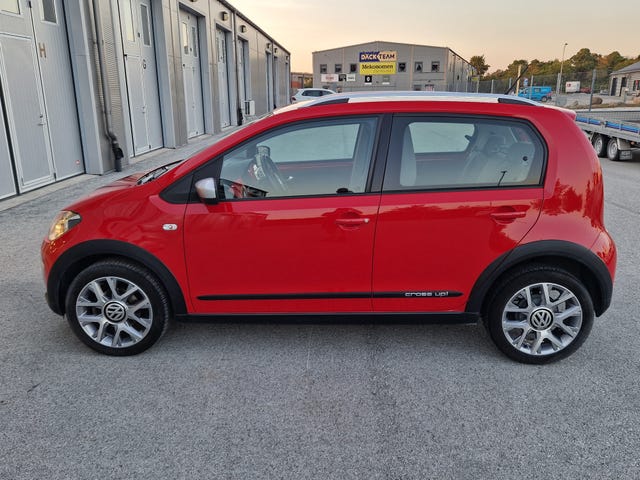 Volkswagen UP! 2016