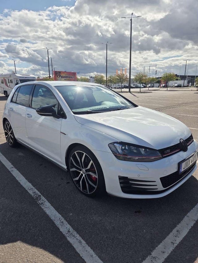 Volkswagen Golf VII 2014