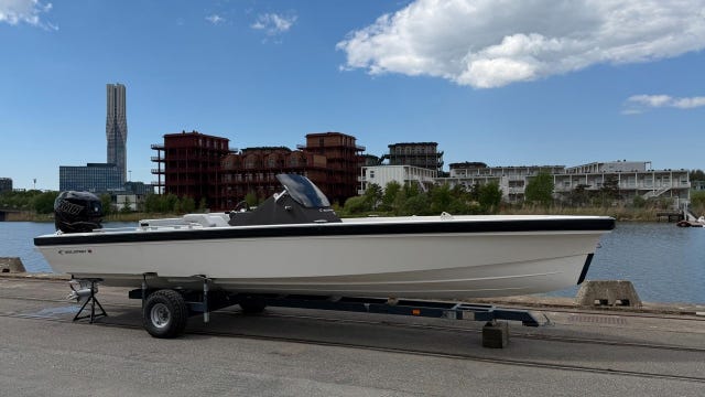 Goldfish 28 Tender – Mercury Racing 400R