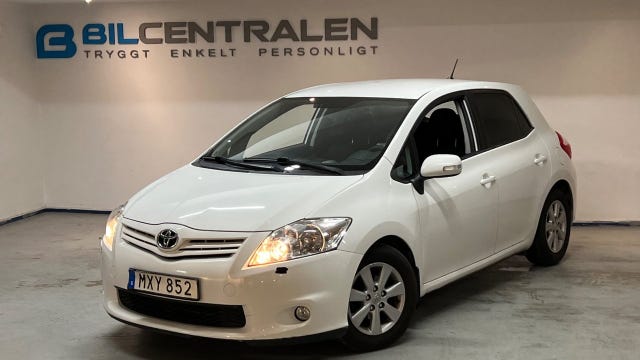 Toyota Auris 2012