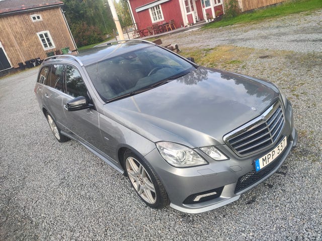 Mercedes-Benz E350 2011