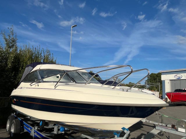 Bella 620 HT + Mercury 115hk