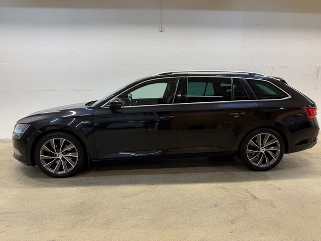 Skoda Superb 2018 – bild 2