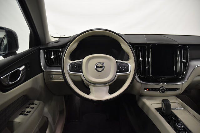 Volvo XC60 2020 – bild 2