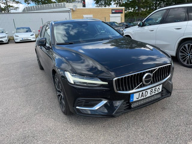 Volvo V60 2023 – bild 2