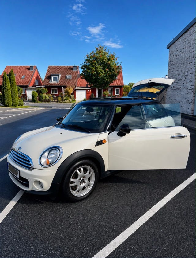 MINI Cooper 2012