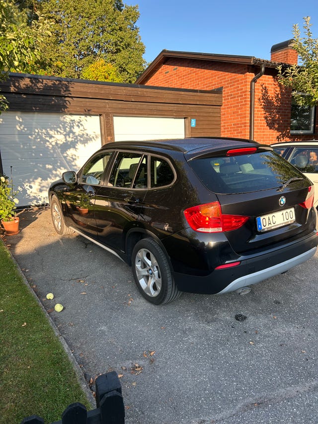 BMW X1 2011