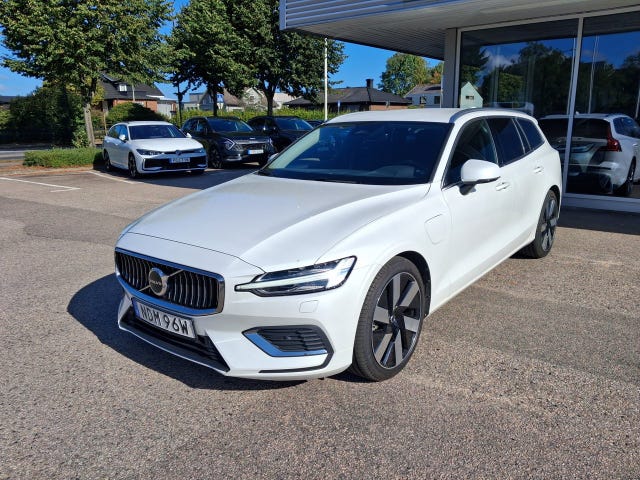 Volvo V60 2024