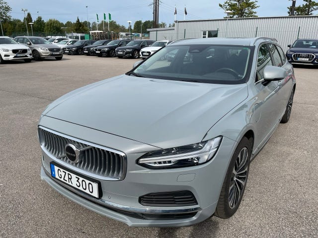 Volvo V90 2024