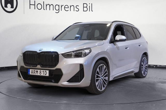 BMW iX1 2024