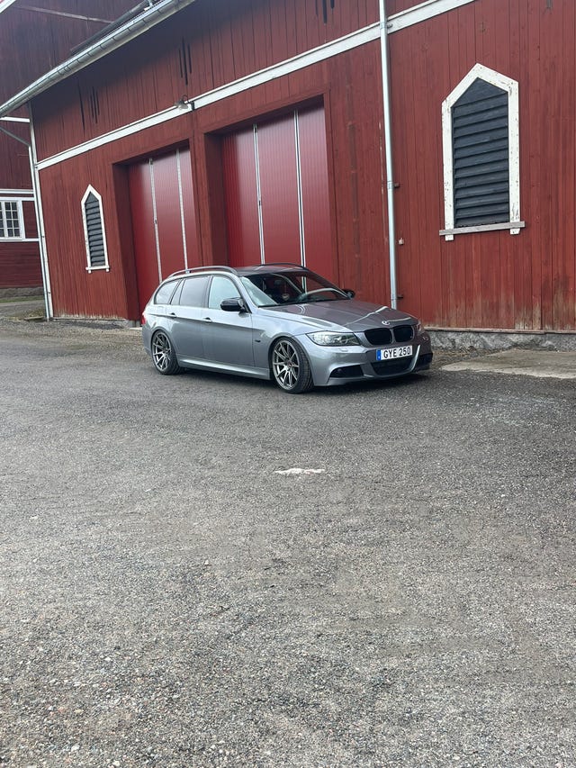 BMW 320d 2010