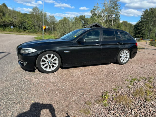 BMW 523i 2011