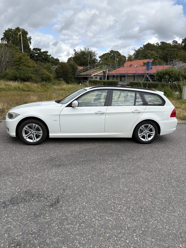 BMW 318d 2011