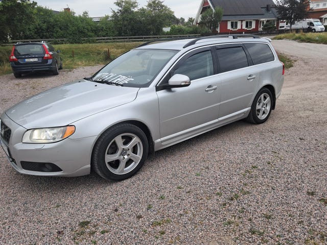 Volvo V70 2010