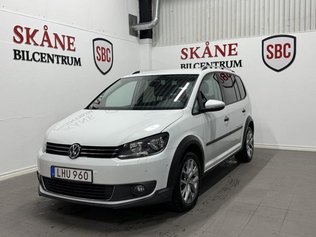 Volkswagen Touran Cross 2015