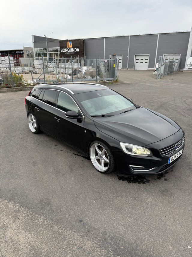 Volvo V60 2016