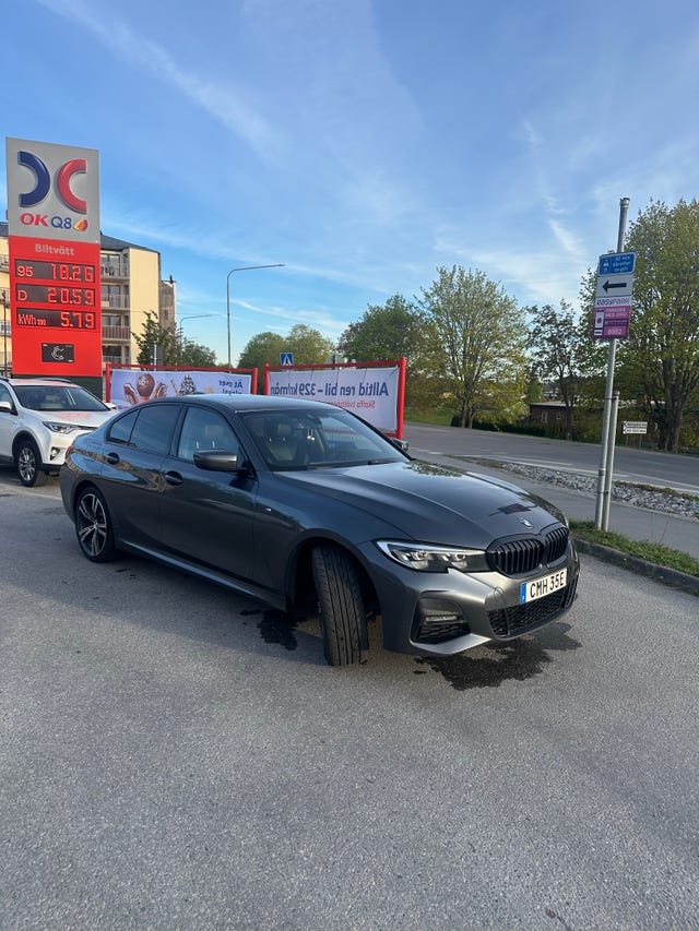 BMW 330e 2020